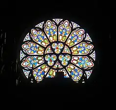 Rosace au-dessus de l'orgue de tribune.