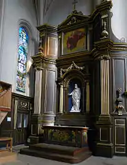 Autel du transept nord.