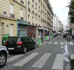 Rue Marcadet au niveau du no 74.