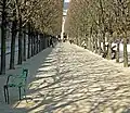 Une allée du Palais-Royal.