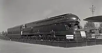 Pennsylvania Railroad class S1&nbsp;(en), de Raymond Loewy (1939).