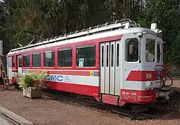 L'automotrice AOMC 514 exposée dans le parc en 2017.