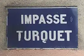 Voir la plaque.
