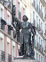sur le boulevard Saint-Marcel, une statue réalisée par Chatrousse ;