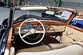 Intérieur d’une 300 b cabriolet D (1953).