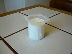 Fromageries Gervais (Petit-suisse Gervais) dirigées par Joseph Ducoulombier (1921).