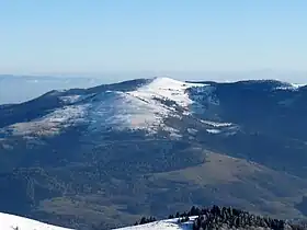 Vue du Petit Ballon depuis le Hohneck.