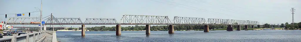 Pont de chemin de fer Petrovsky.