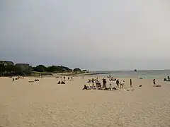 La plage des Minimes, la pointe des Minimes, et le phare du Bout du Monde.