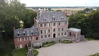 Photographie aérienne du château de Bouillancourt - vue de l'Est