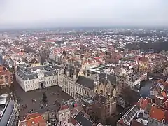 Vue du beffroi de l'hôtel de ville de Bruges.