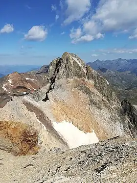 Vue du pic du Thabor depuis le sommet du mont Thabor.