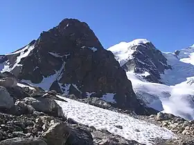 Vue du piz Trovat depuis le refuge Diavolezza.
