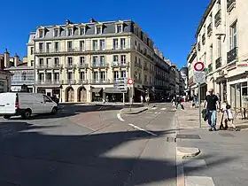 Image illustrative de l’article Place Bossuet