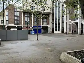 Image illustrative de l’article Place du Général-de-Gaulle (Gagny)