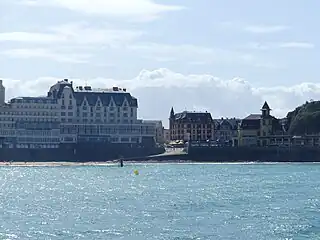 La plage nord vue du large.