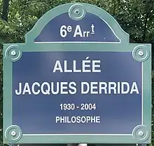 Voir la plaque.