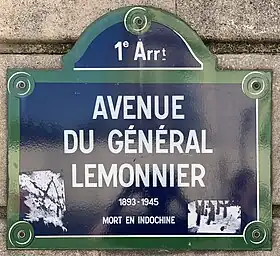 Voir la plaque.