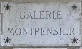Voir la plaque.