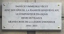 No&nbsp;12 : plaque commémorative en l’honneur d'Henri Dutilleux.