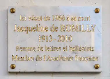 Plaque.