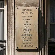 Plaque au no&nbsp;8.