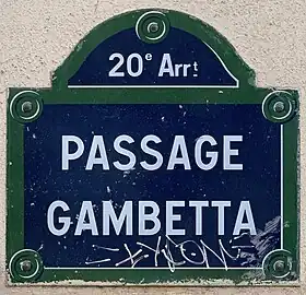 Voir la plaque.