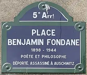 Voir la plaque.