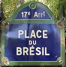 Voir la plaque.