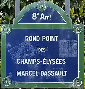 Voir la plaque.