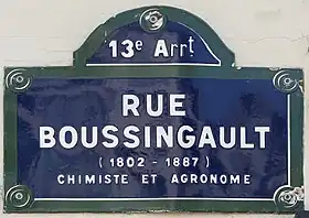 Voir la plaque.