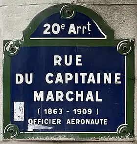 Voir la plaque.