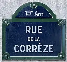 Voir la plaque.
