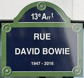 Voir la plaque.