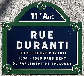 Voir la plaque.
