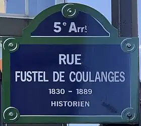 Voir la plaque.