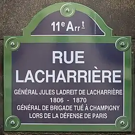 Voir la plaque.