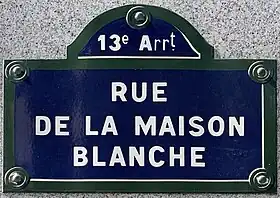 Voir la plaque.