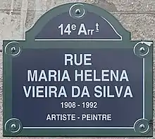 Voir la plaque.