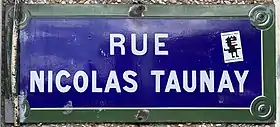 Voir la plaque.