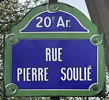 Voir la plaque.