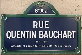 Voir la plaque.
