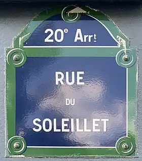 Voir la plaque.