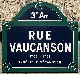 Voir la plaque.