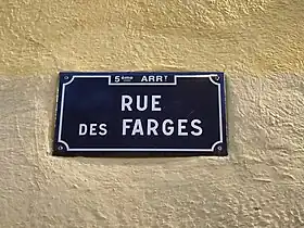 Voir la plaque.