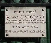 Plaque au no 43.
