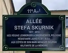 Voir la plaque.