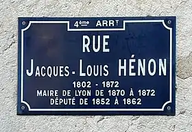 Voir la plaque.
