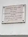 No&nbsp;59, plaque en hommage à Fernand Braudel .