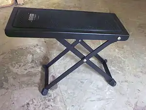 Repose-pied pour pratique de la guitare